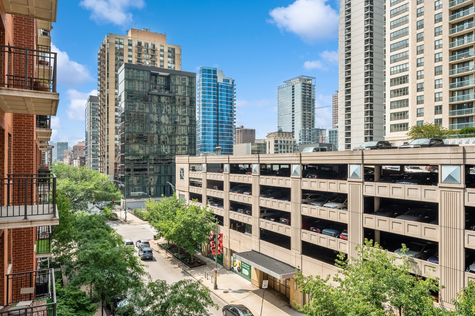 33 W Huron Street Unit: 508