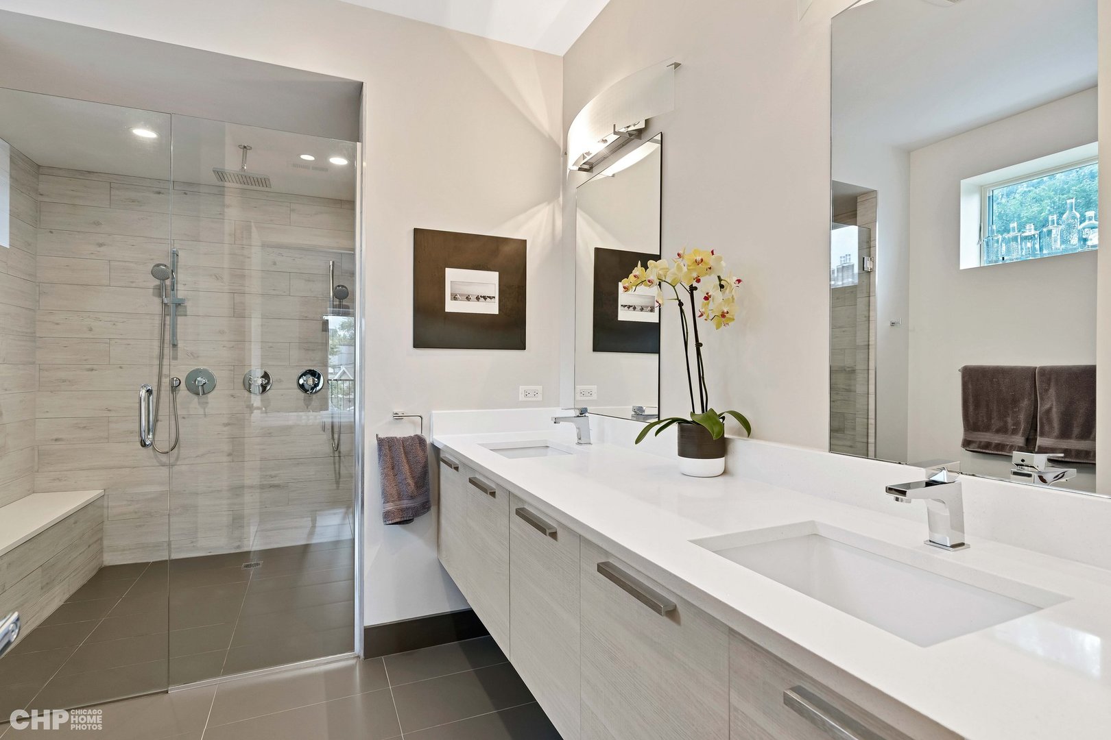 2724 W Armitage Avenue Unit: 2E