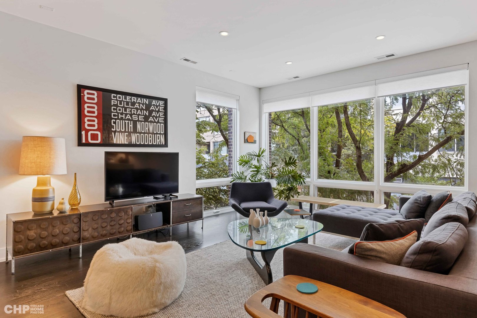 2724 W Armitage Avenue Unit: 2E