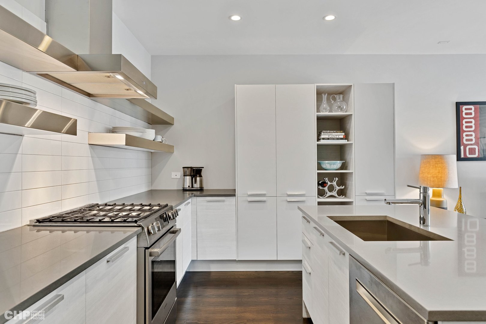 2724 W Armitage Avenue Unit: 2E