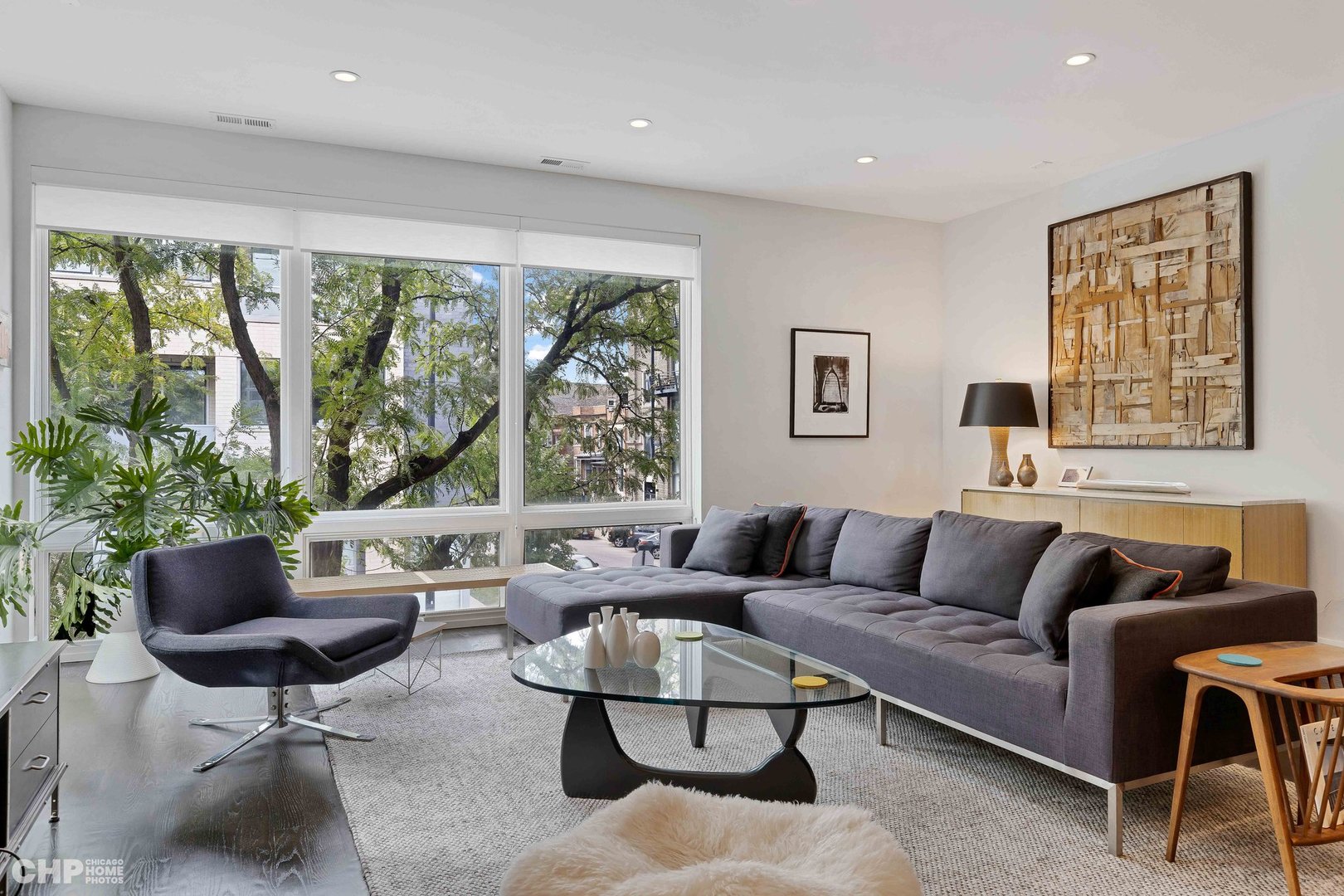 2724 W Armitage Avenue Unit: 2E
