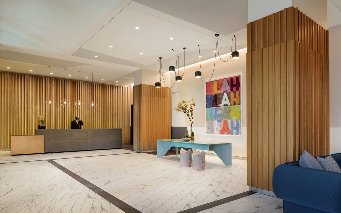 1035 W Van Buren Street Unit: 2101
