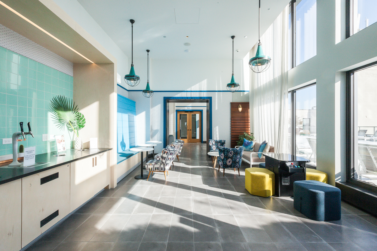 1035 W Van Buren Street Unit: 2101