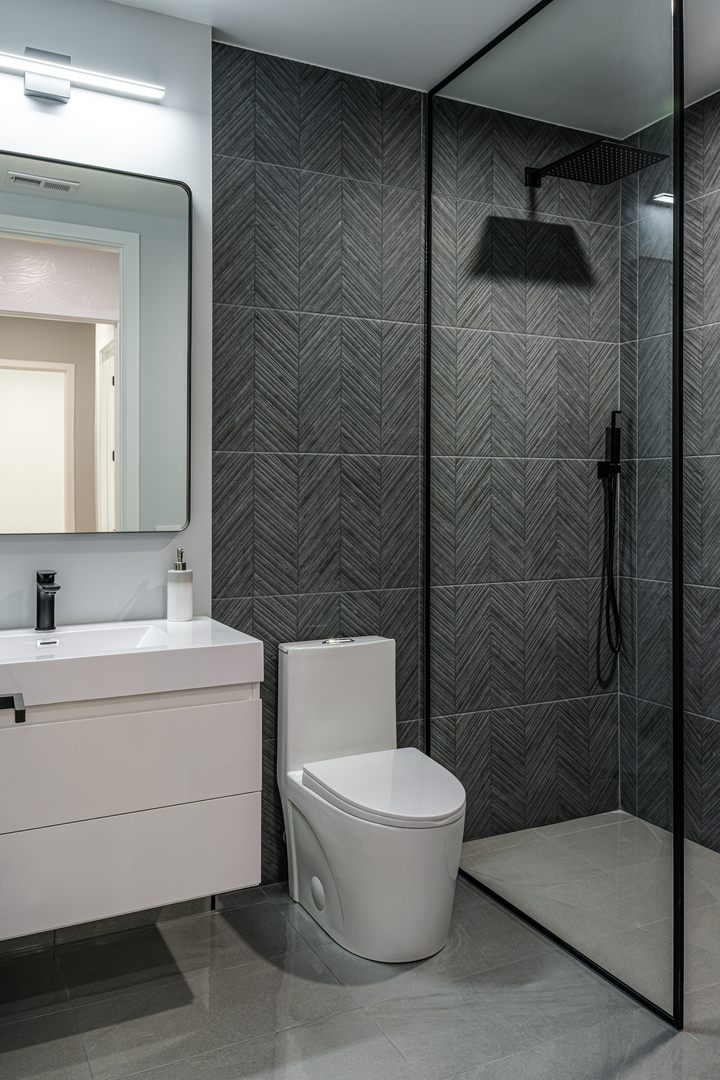 2024 W Irving Park Road Unit: 301