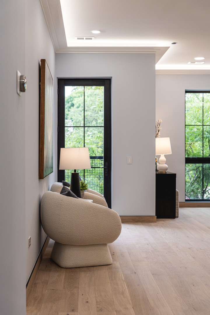 2024 W Irving Park Road Unit: 301