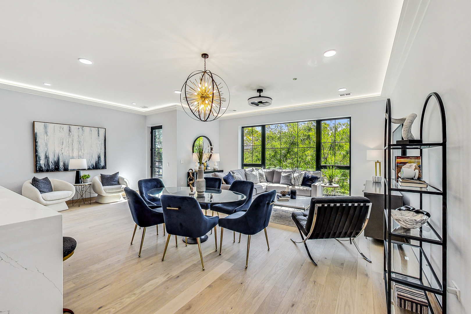 2024 W Irving Park Road Unit: 301