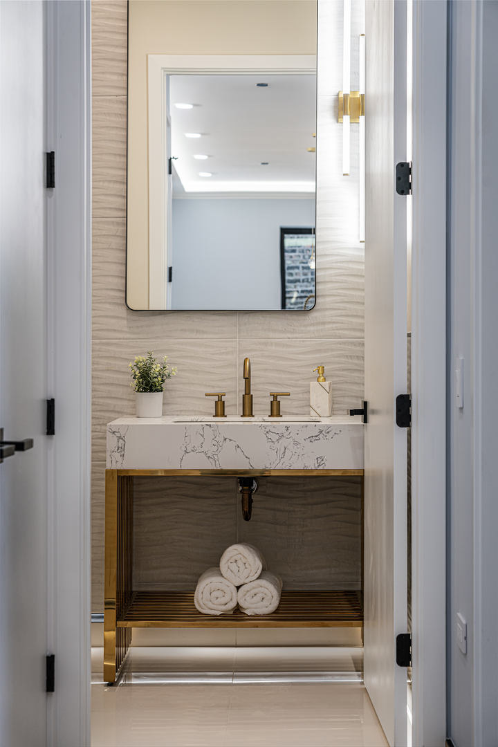 2024 W Irving Park Road Unit: 301