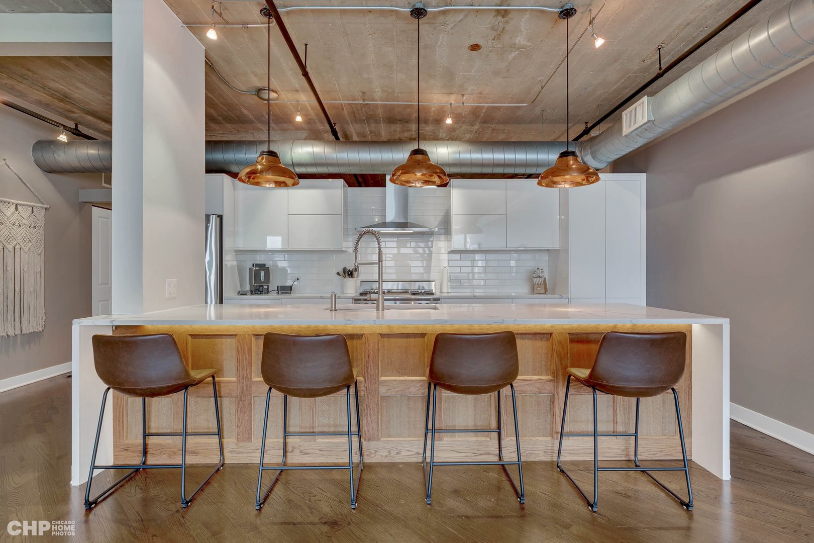 411 W Ontario Street Unit: 321