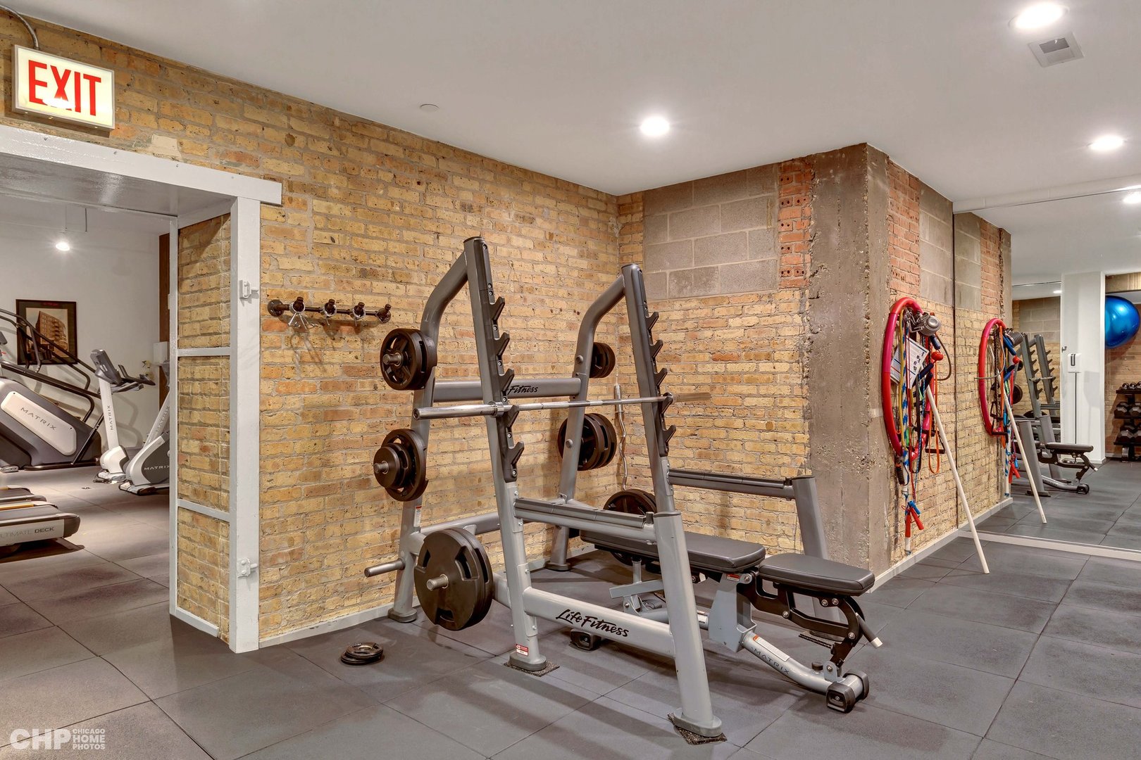 411 W Ontario Street Unit: 321