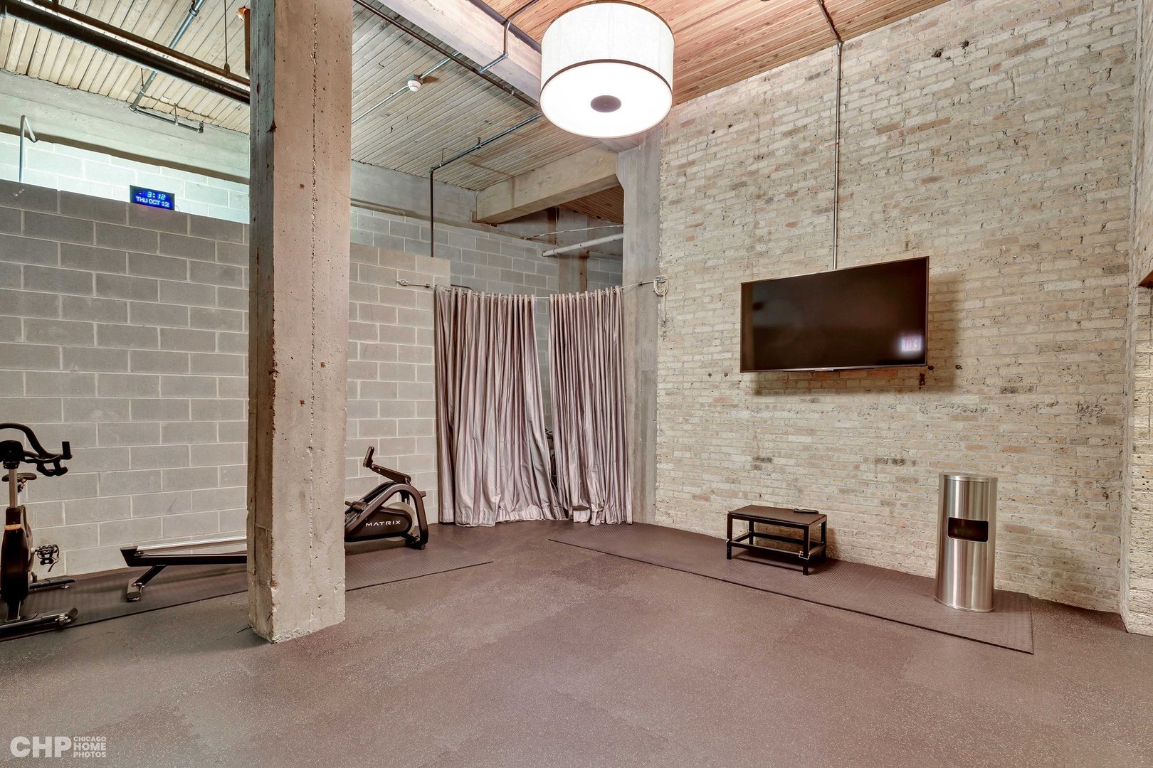 411 W Ontario Street Unit: 321
