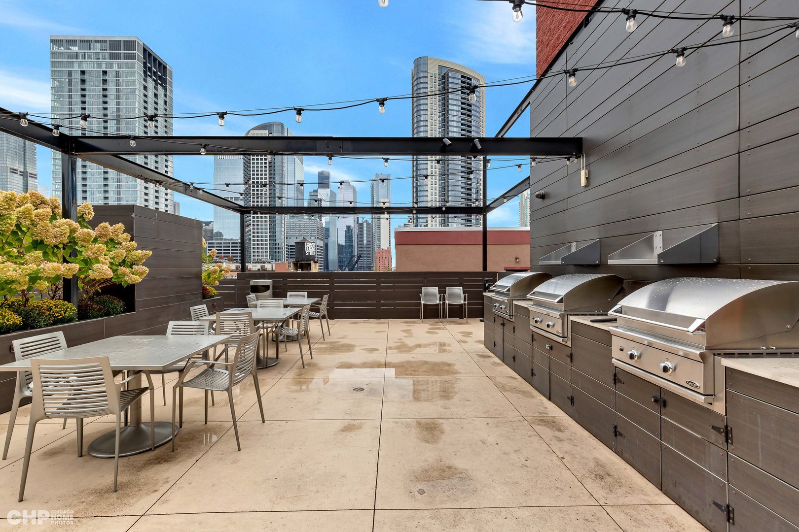 411 W Ontario Street Unit: 321
