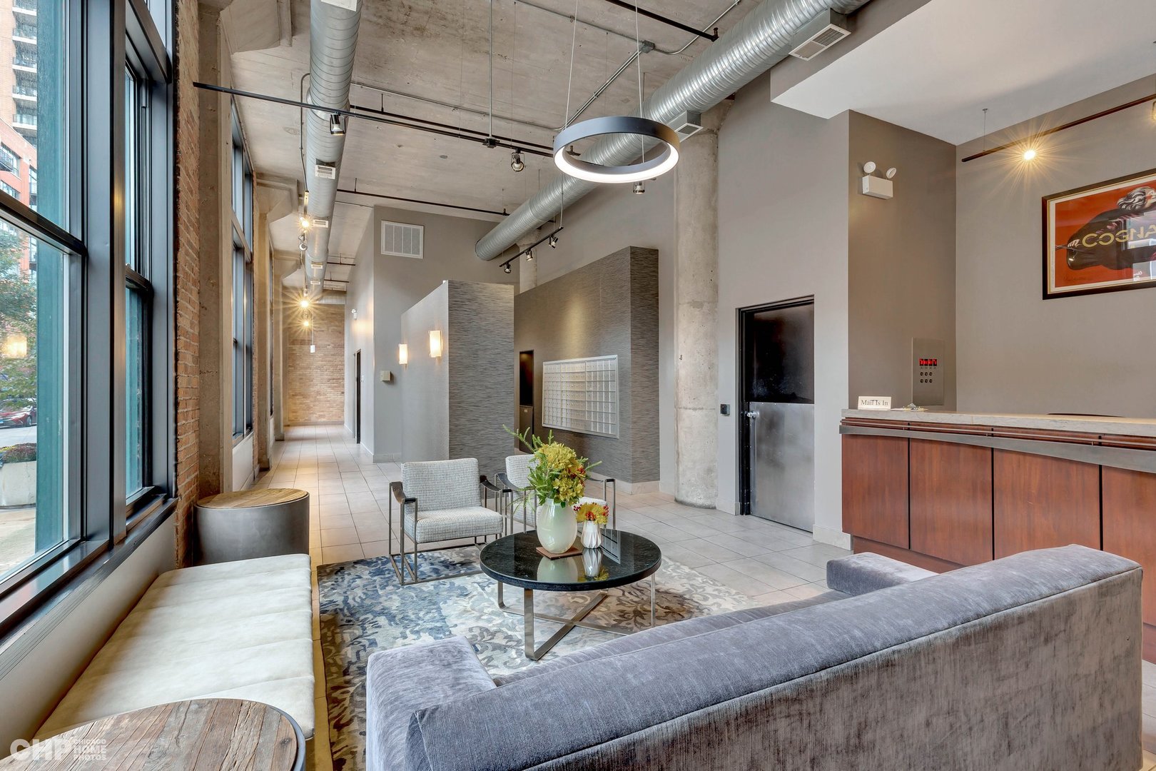 411 W Ontario Street Unit: 321