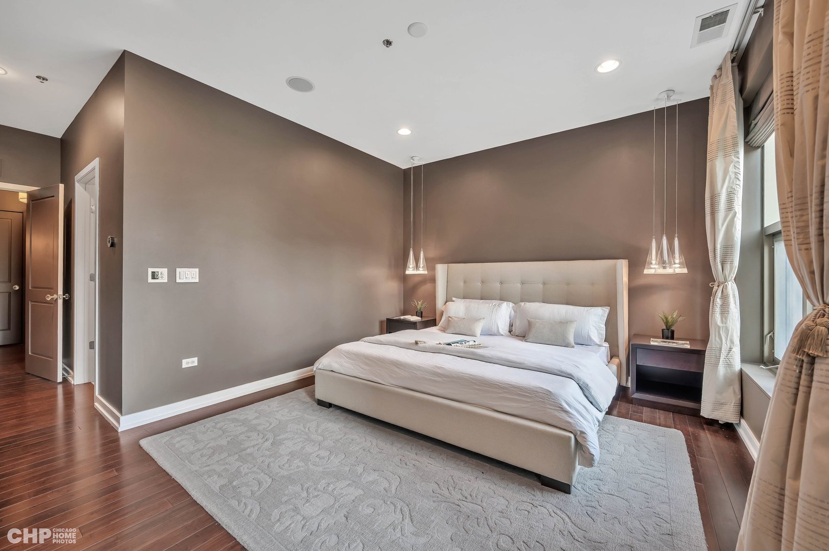 150 W Superior Street Unit: 705