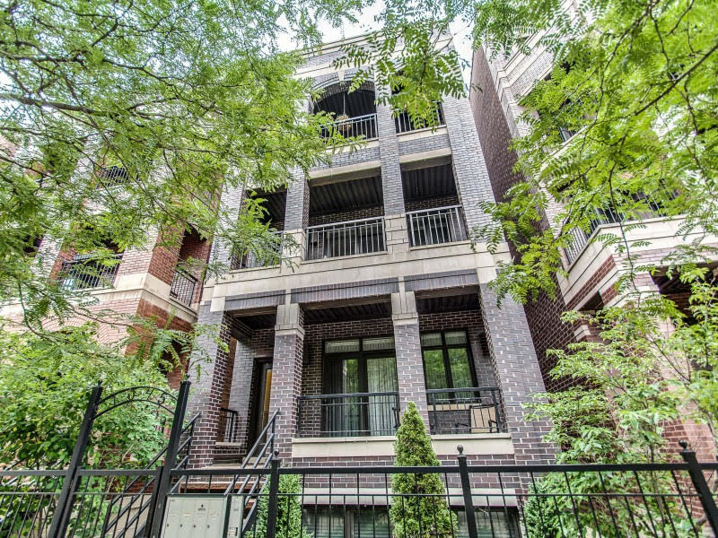 1045 W Monroe Street Unit: 4