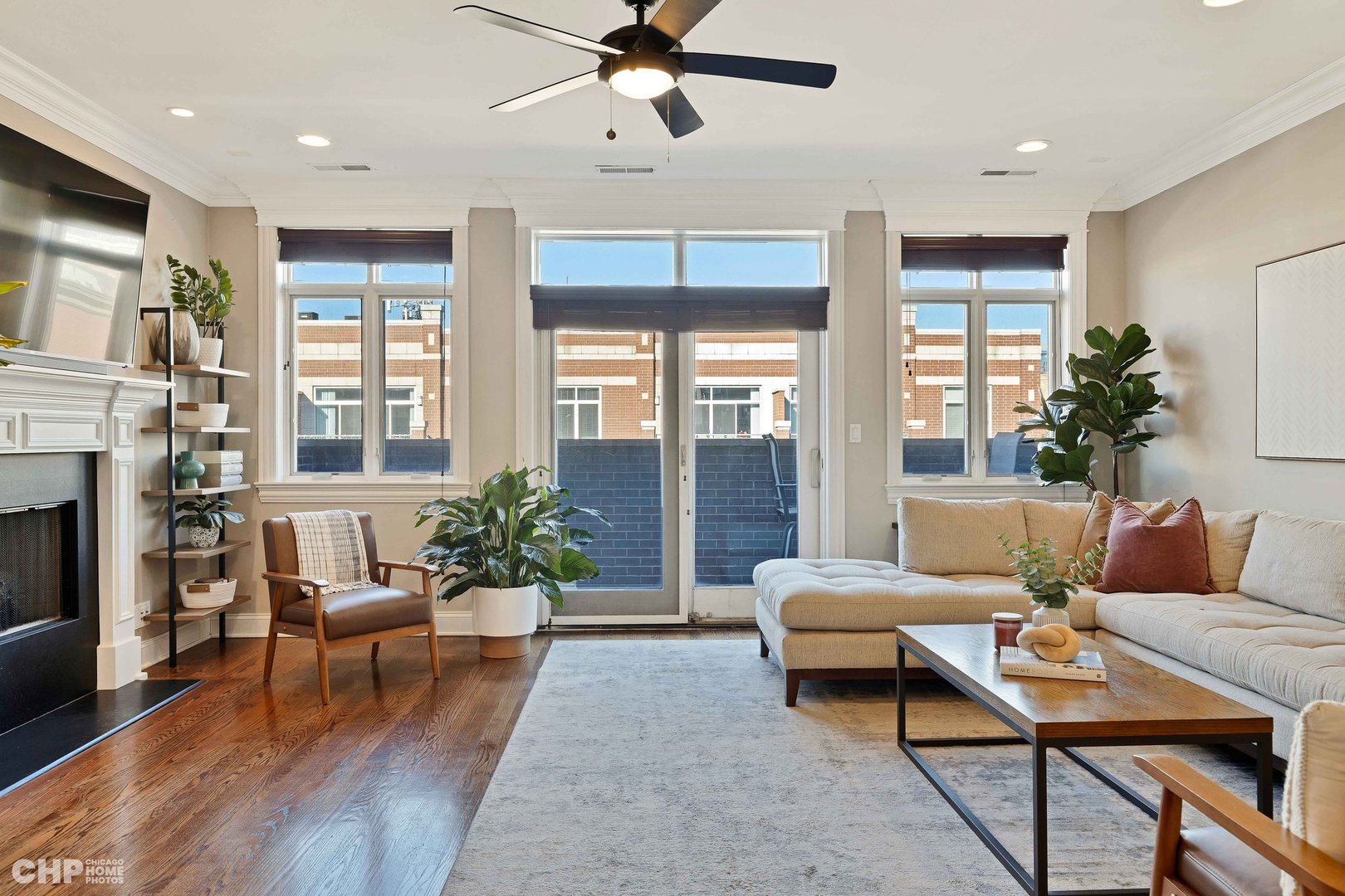 1045 W Monroe Street Unit: 4