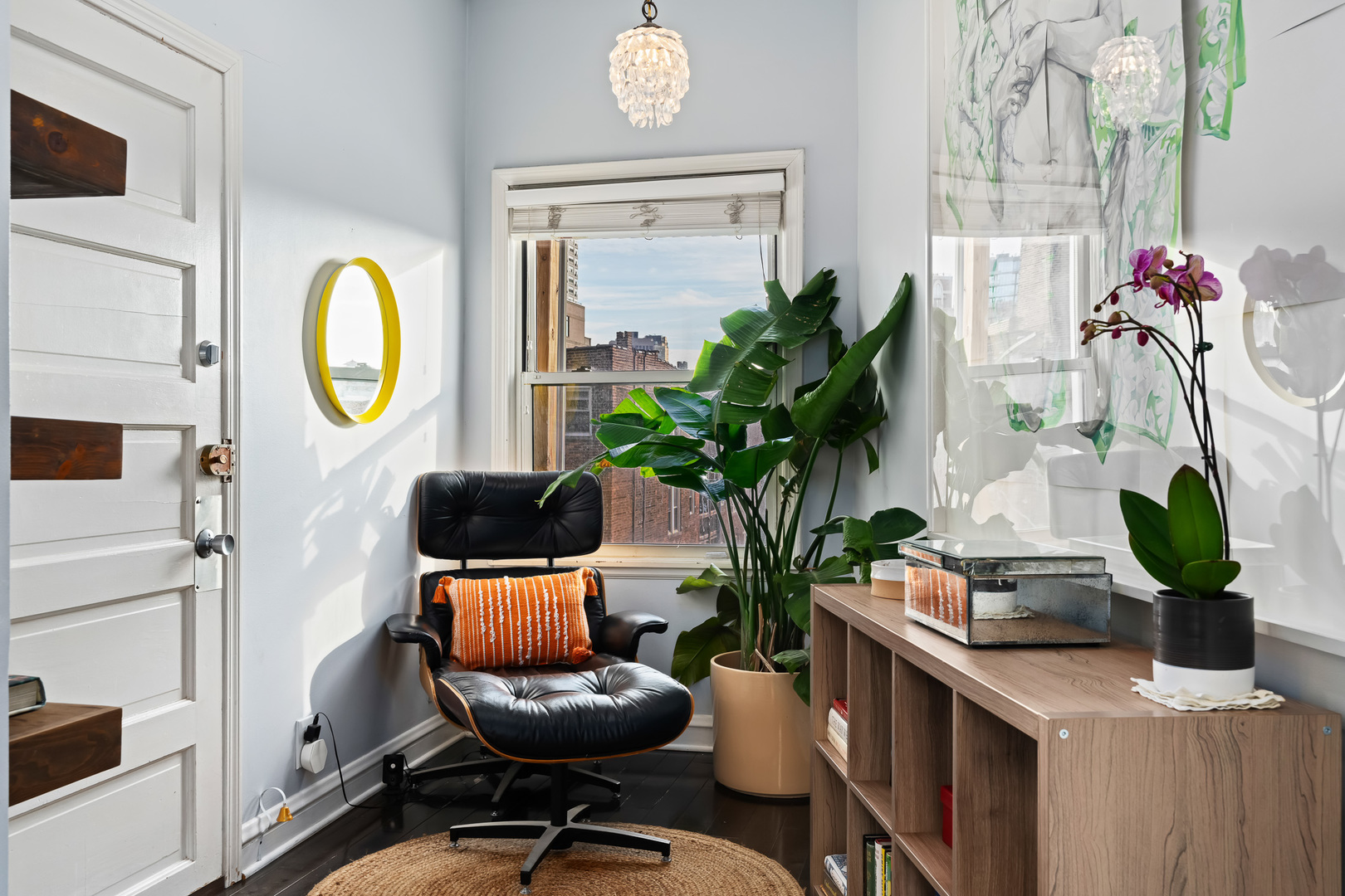 559 W Roscoe Street Unit: 3W