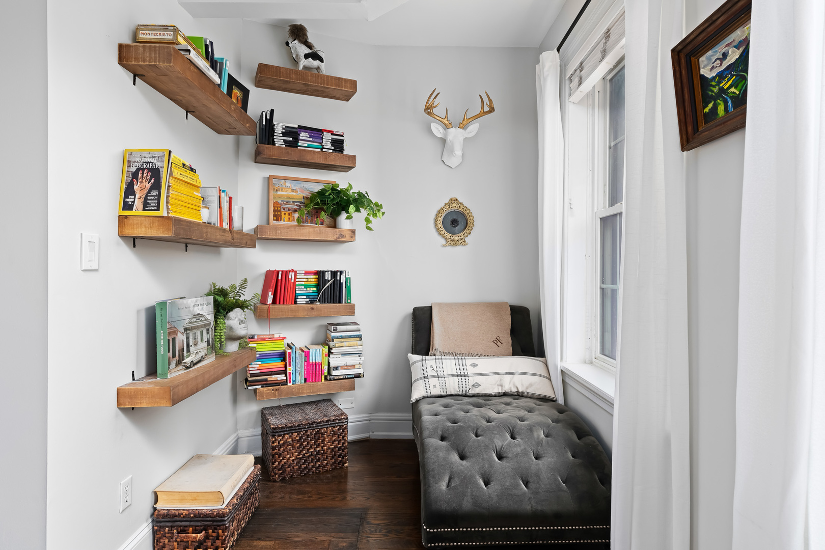 559 W Roscoe Street Unit: 3W
