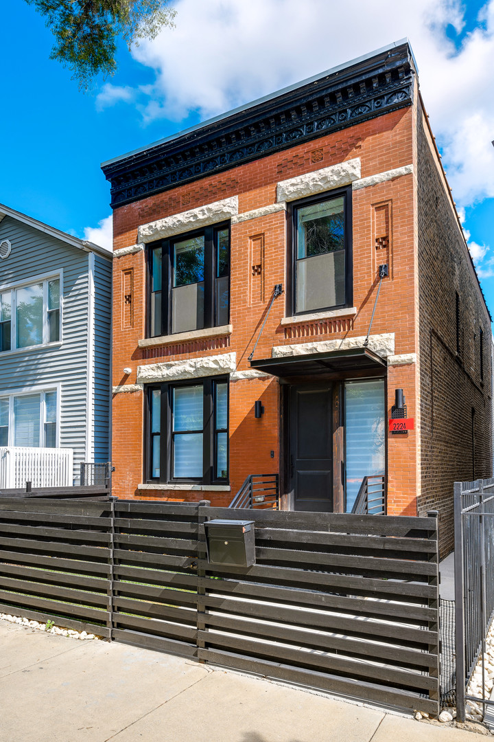 2224 W Huron Street