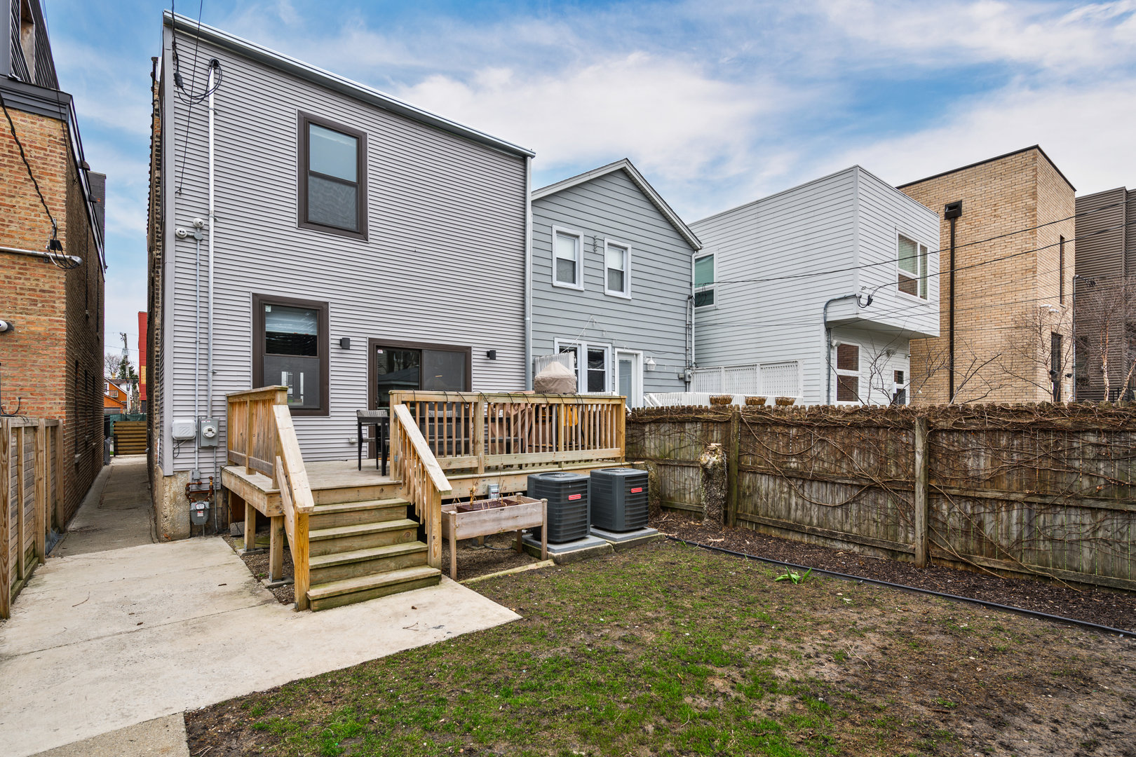 2224 W Huron Street