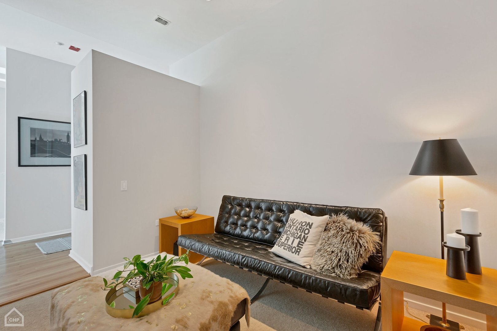 500 W SUPERIOR Street Unit: 1405