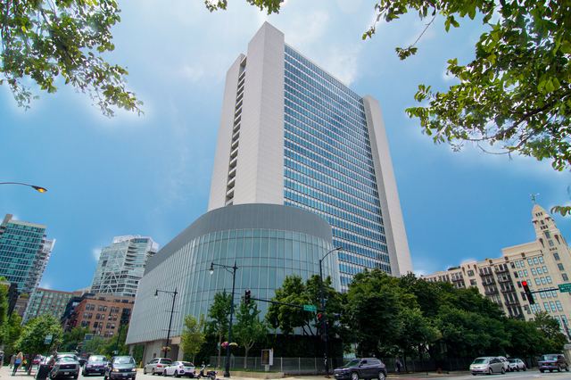 500 W SUPERIOR Street Unit: 1405