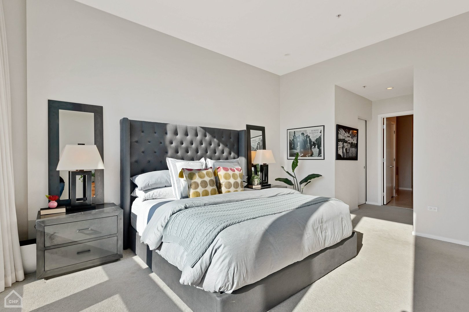 500 W SUPERIOR Street Unit: 1405
