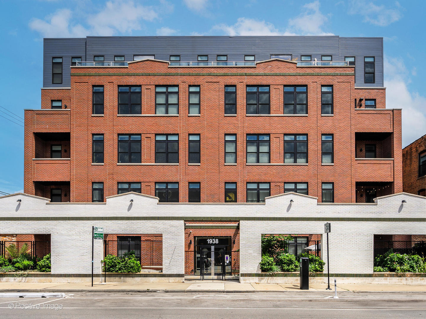 1938 W Augusta Boulevard Unit: 203