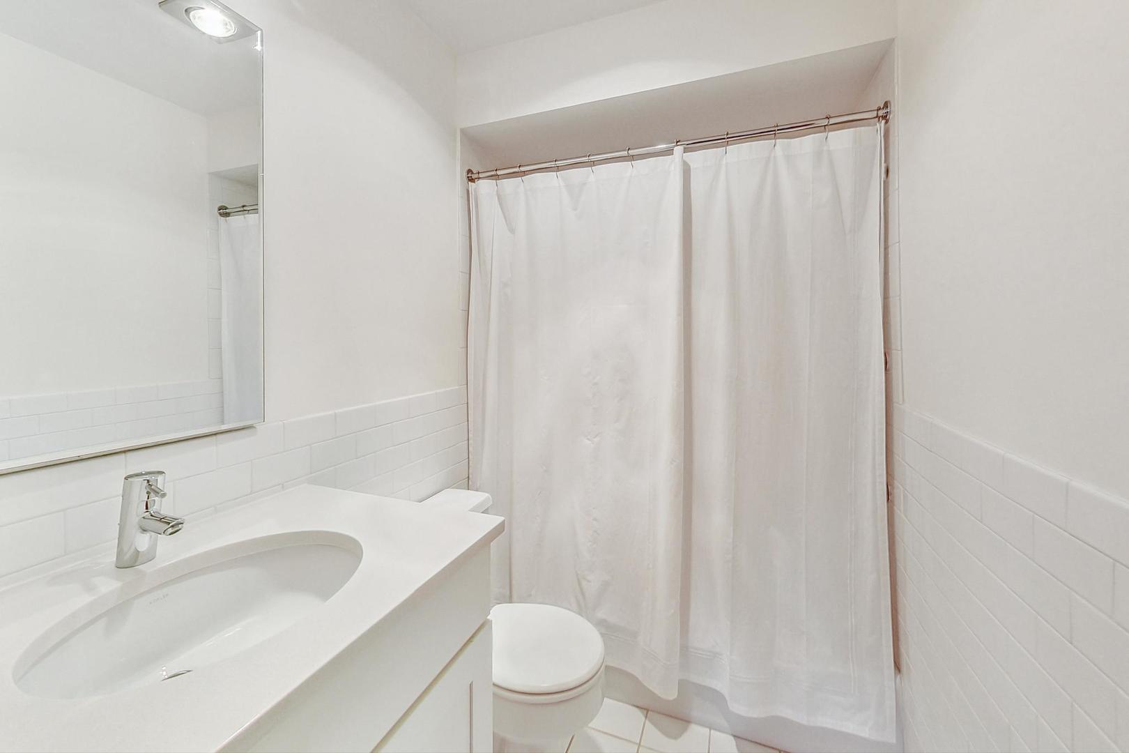 1333 Maple Avenue Unit: 3A