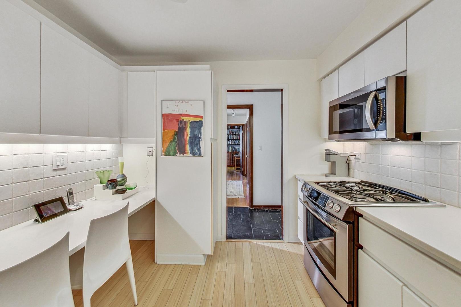 1333 Maple Avenue Unit: 3A