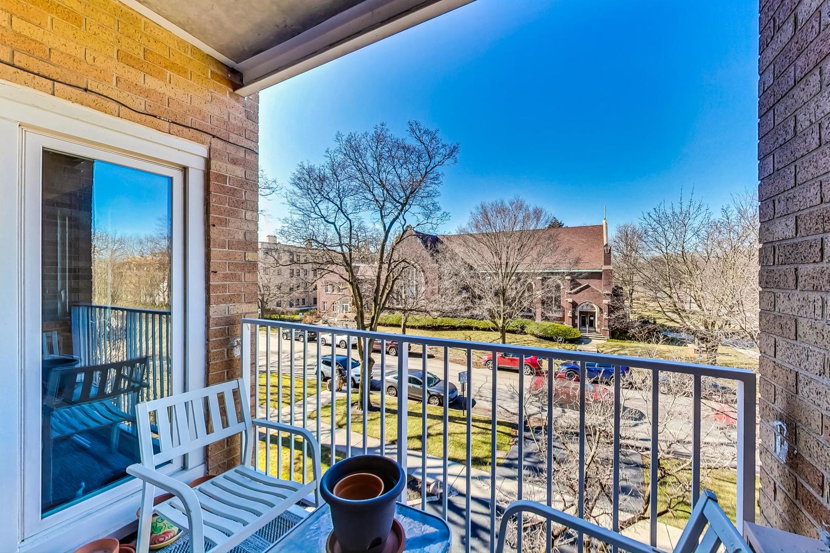 1333 Maple Avenue Unit: 3A