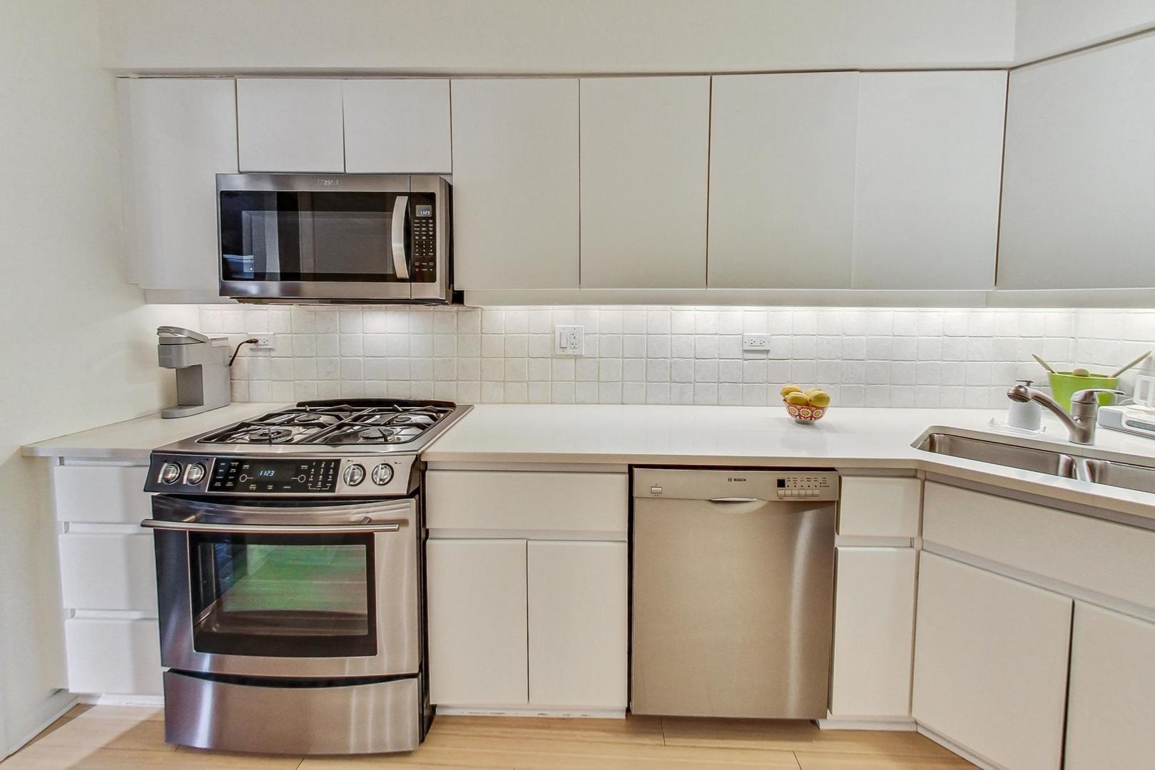 1333 Maple Avenue Unit: 3A