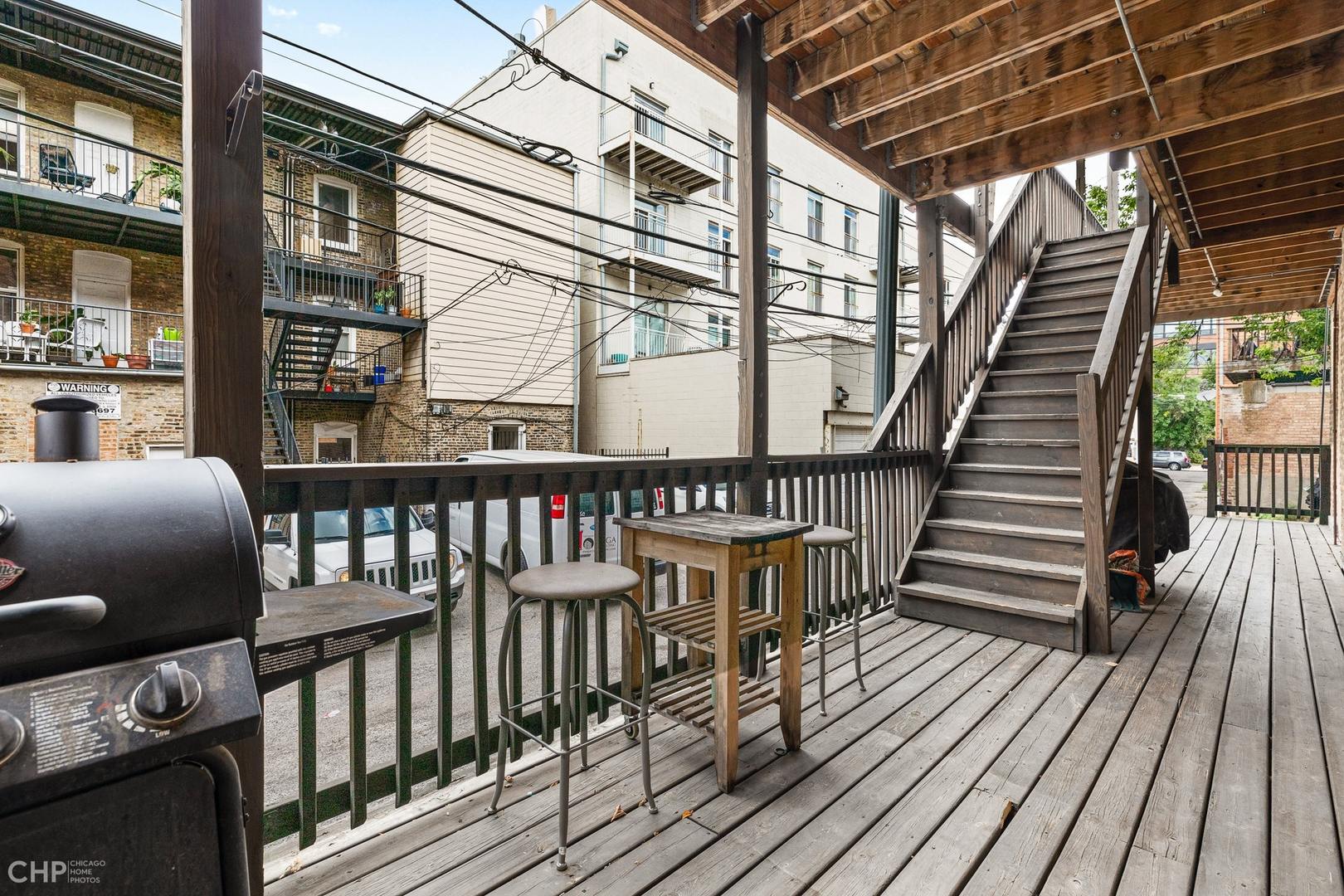2346 W Thomas Street Unit: 1F