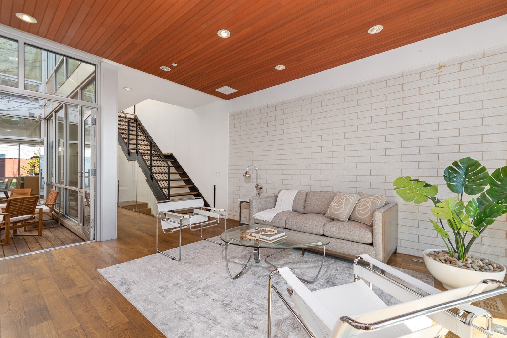 1831 N Marshfield Avenue