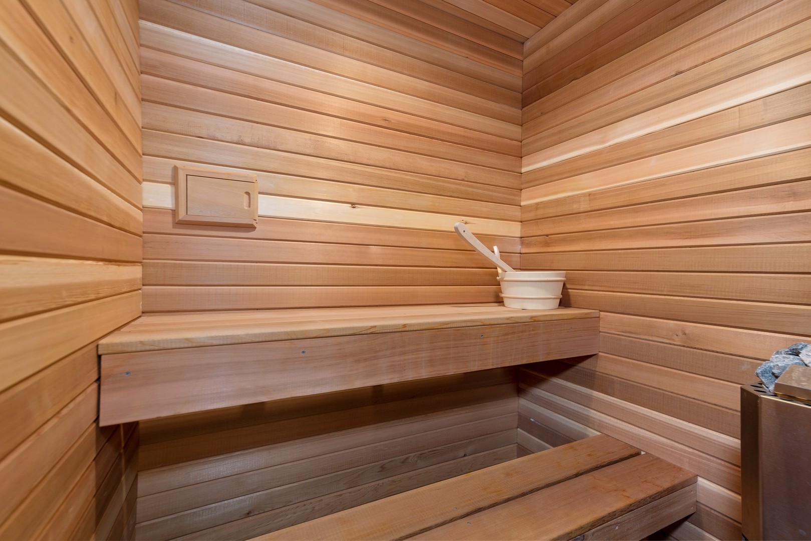 1831 N Marshfield Avenue