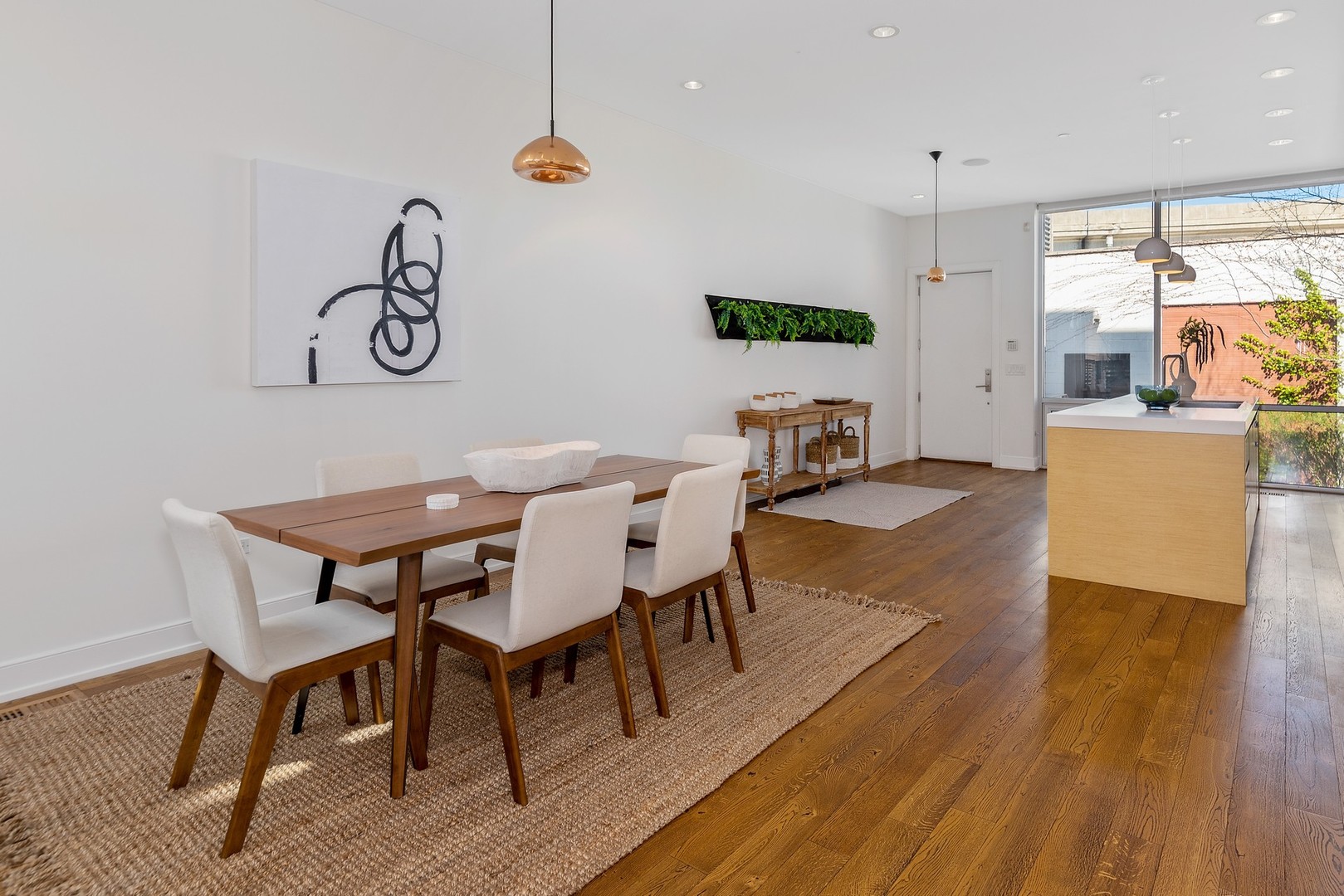 1831 N Marshfield Avenue