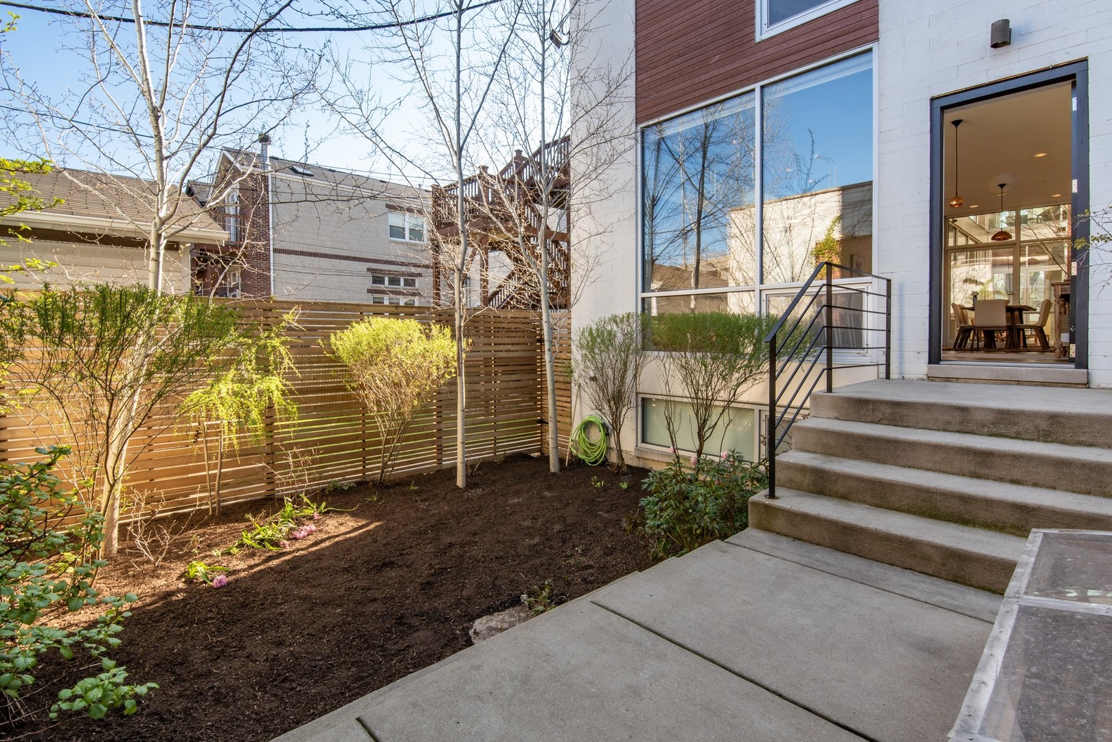 1831 N Marshfield Avenue