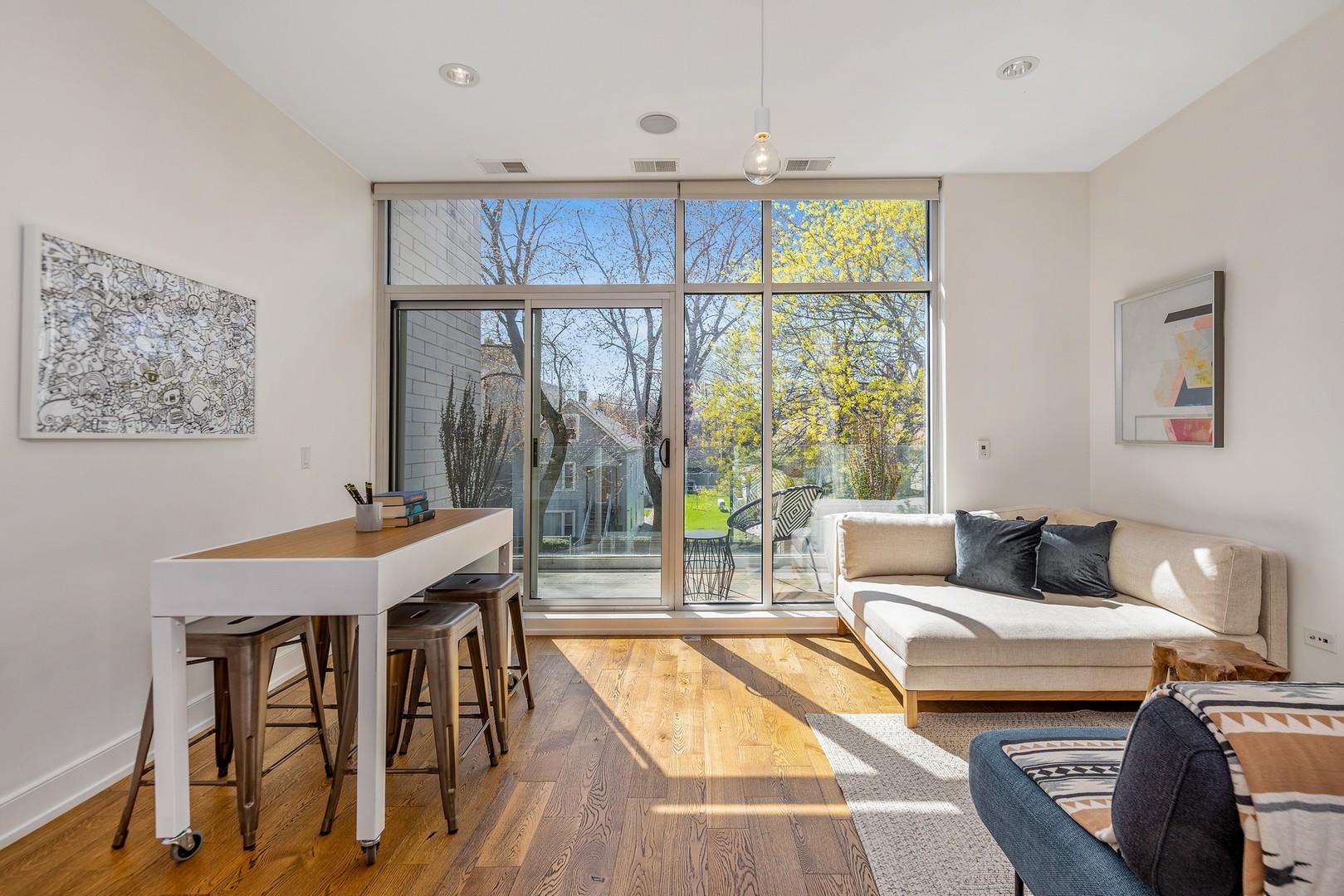 1831 N Marshfield Avenue