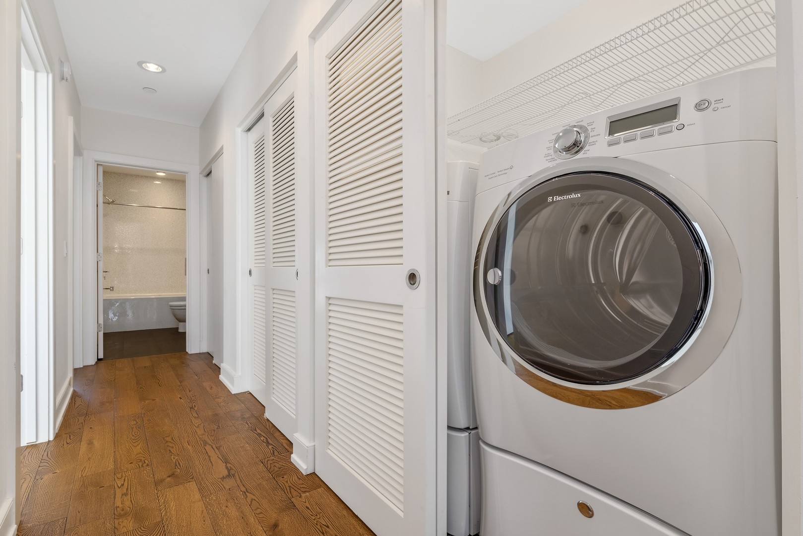 1831 N Marshfield Avenue