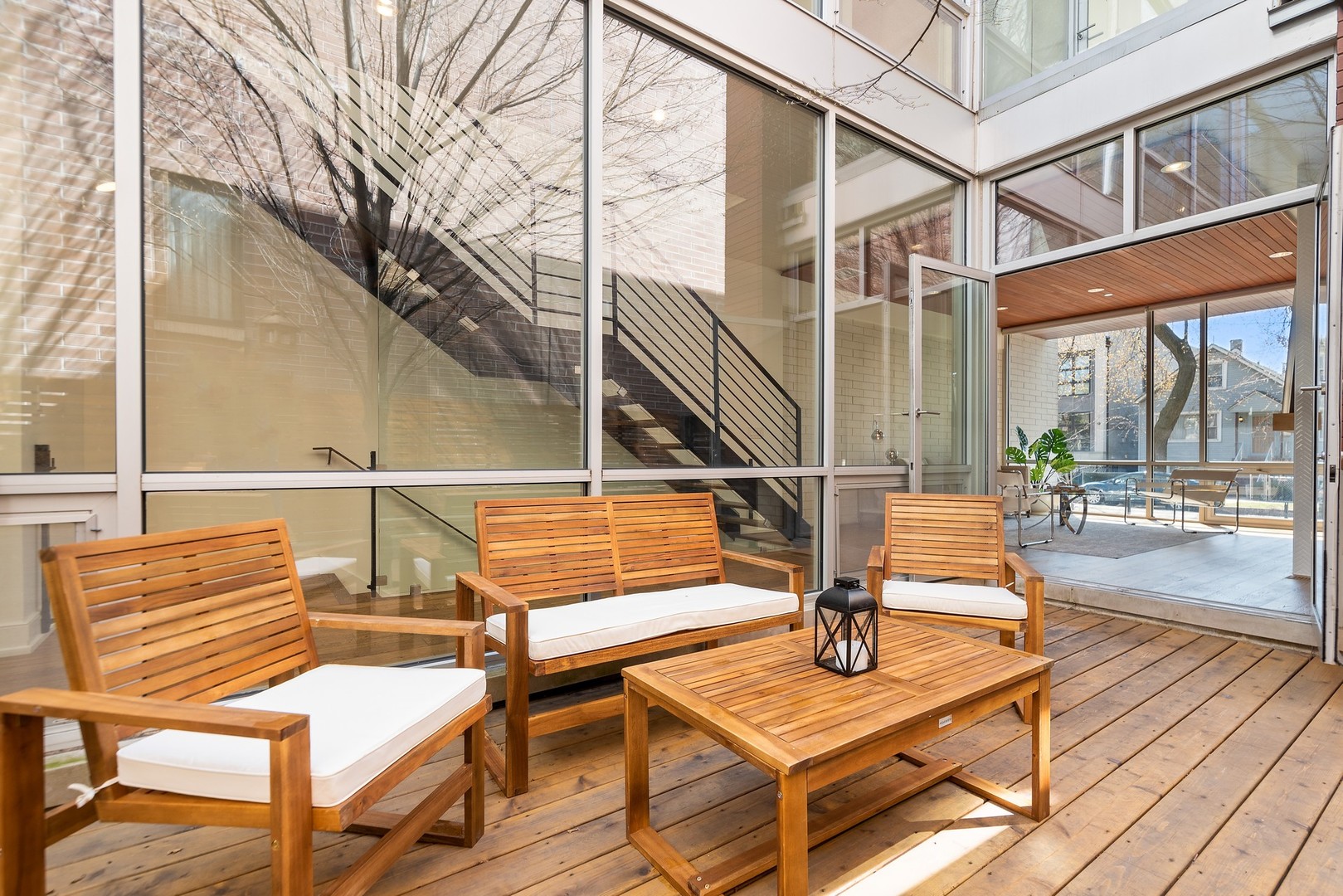 1831 N Marshfield Avenue