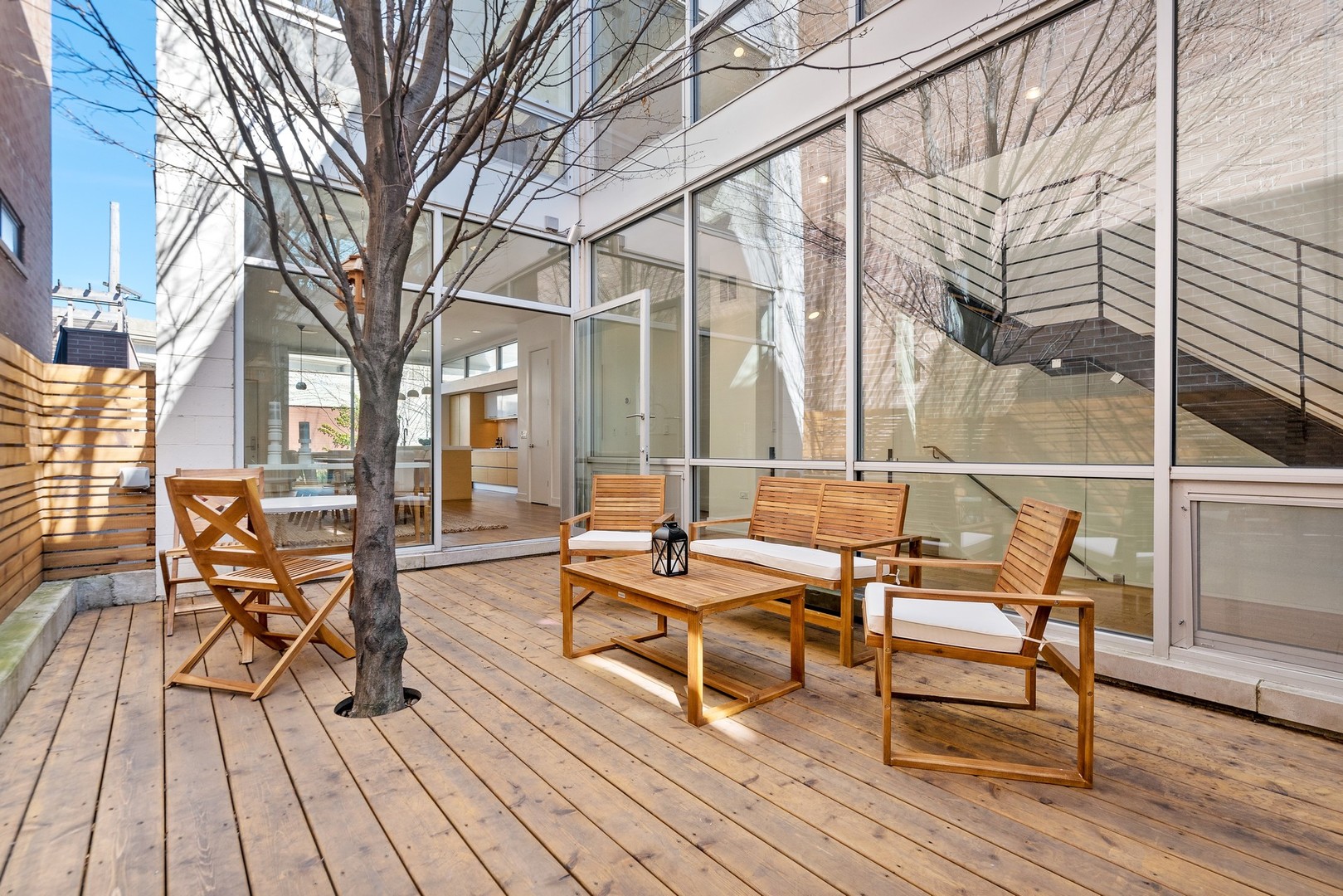 1831 N Marshfield Avenue