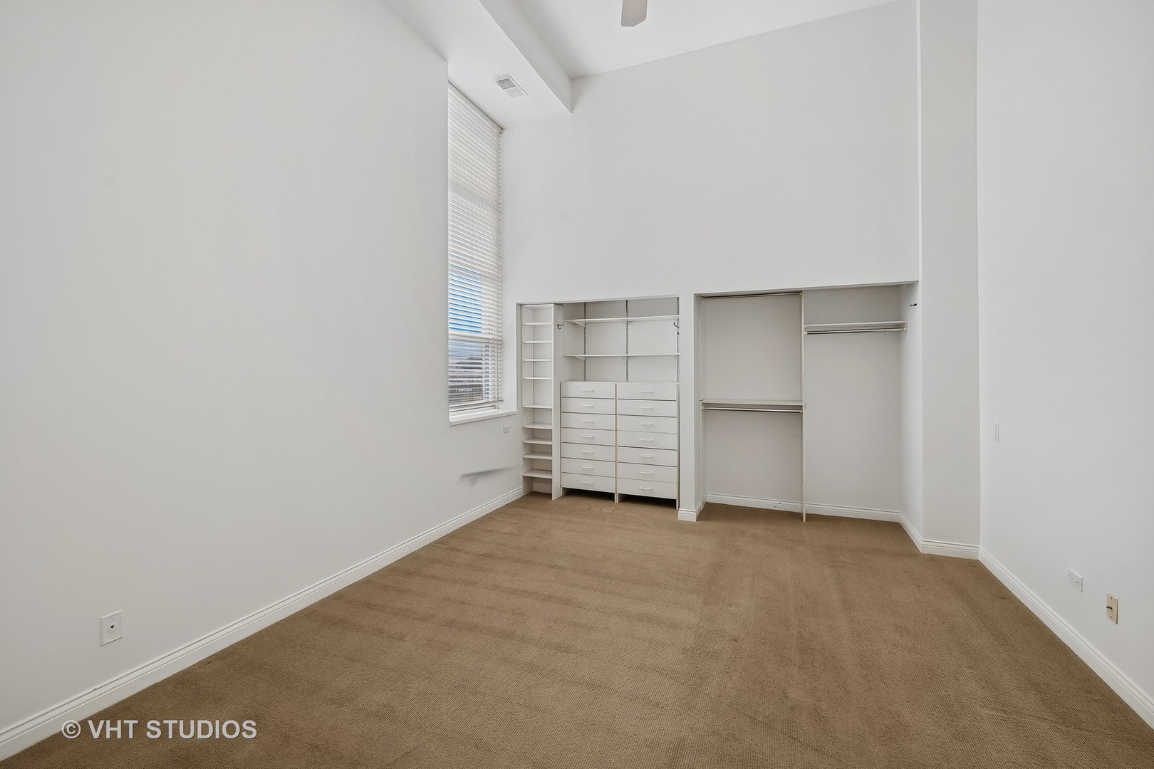 1445 W Belden Avenue Unit: 4K