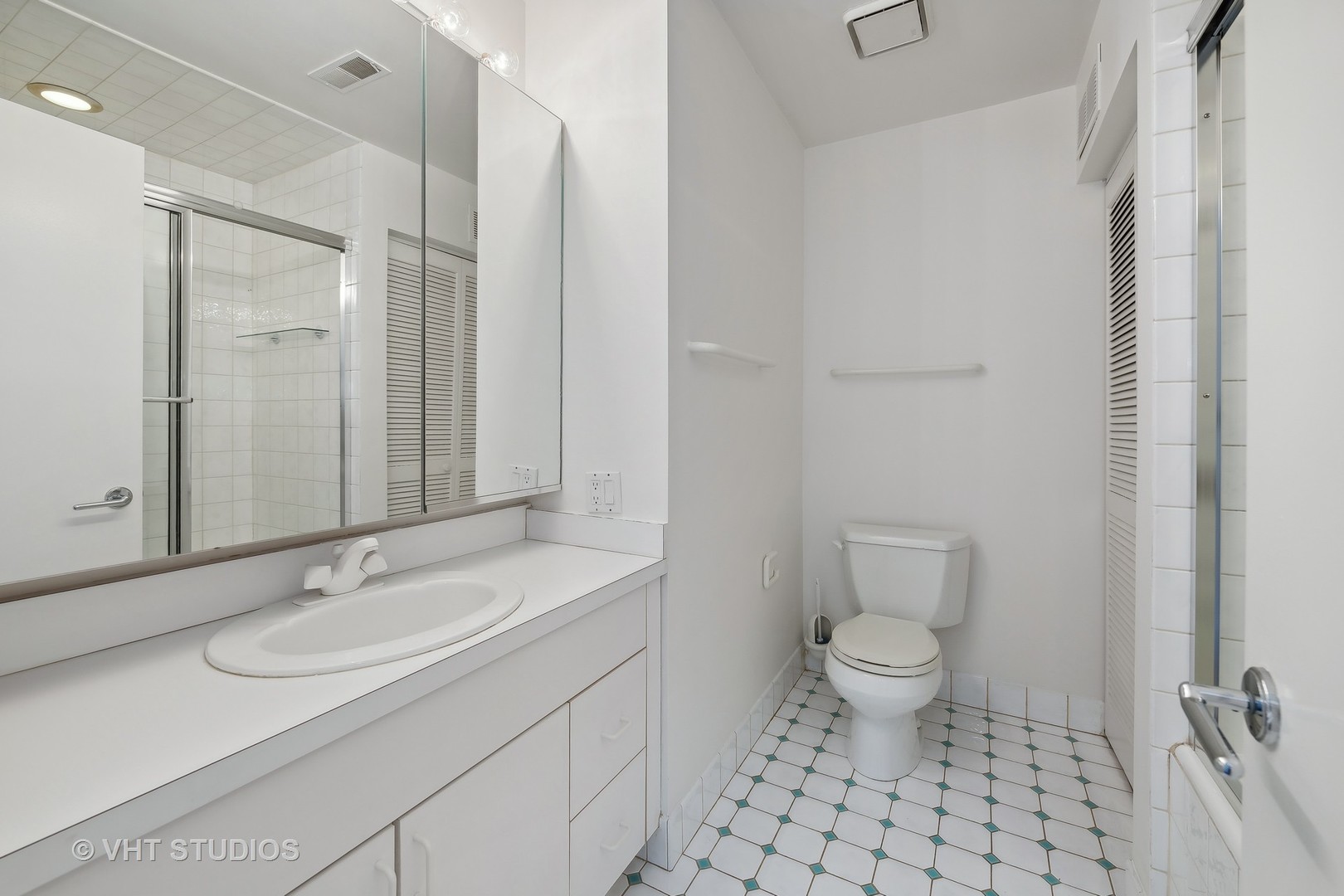1445 W Belden Avenue Unit: 4K