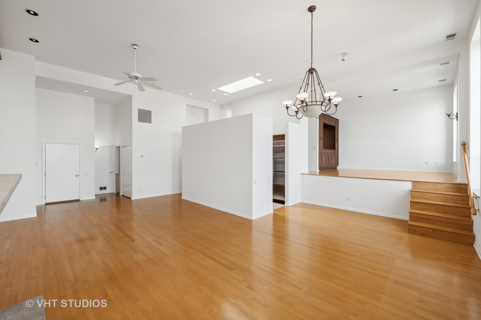 1445 W Belden Avenue Unit: 4K