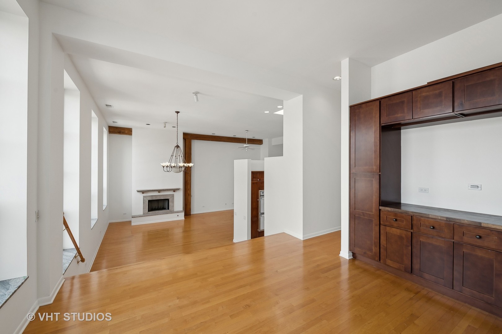 1445 W Belden Avenue Unit: 4K