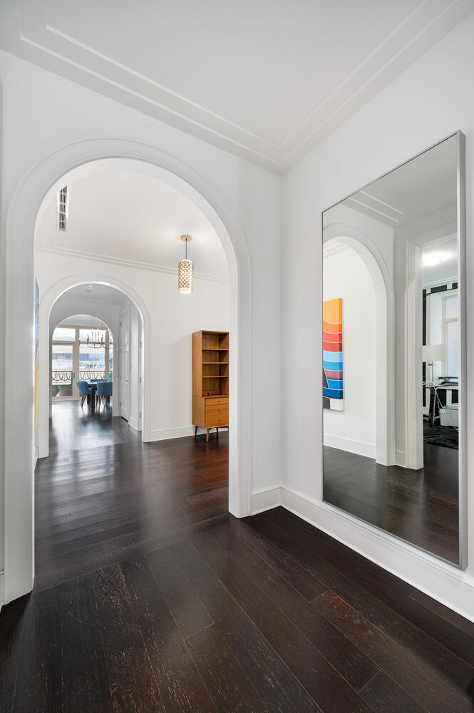 118 E Erie Street Unit: 31G
