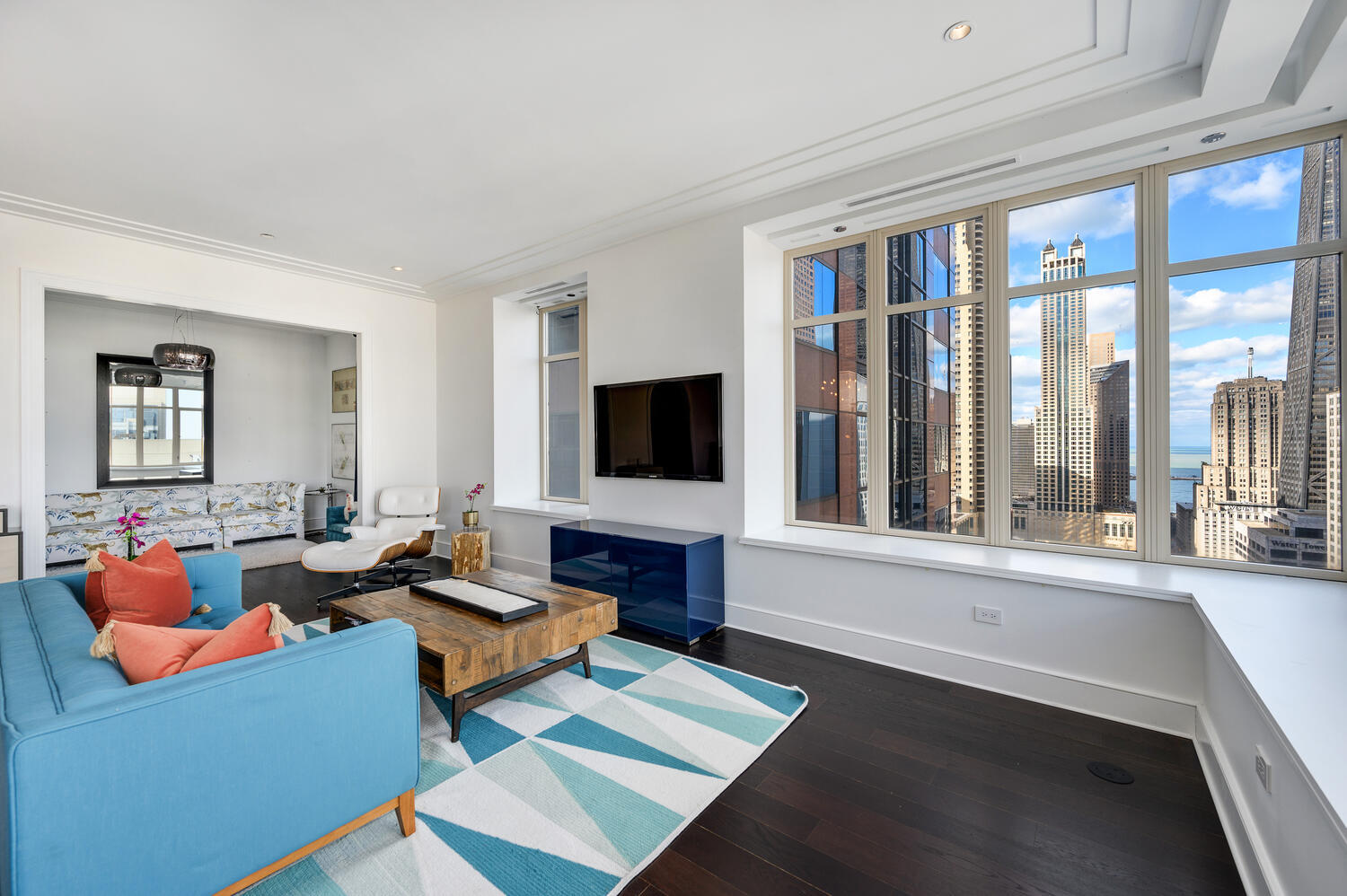 118 E Erie Street Unit: 31G