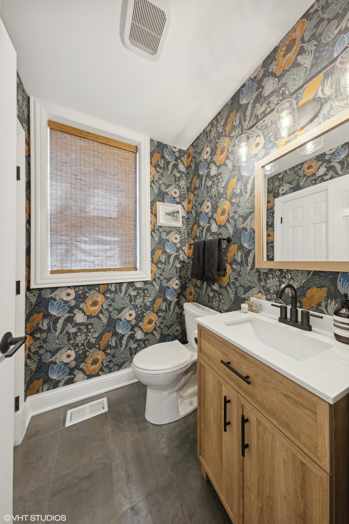 2009 W Concord Place Unit: A