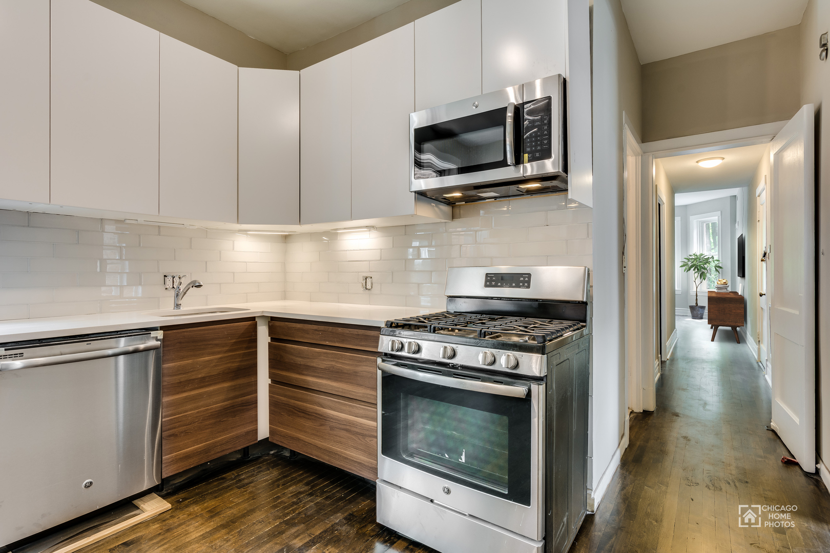 2346 W THOMAS Street Unit: 2F