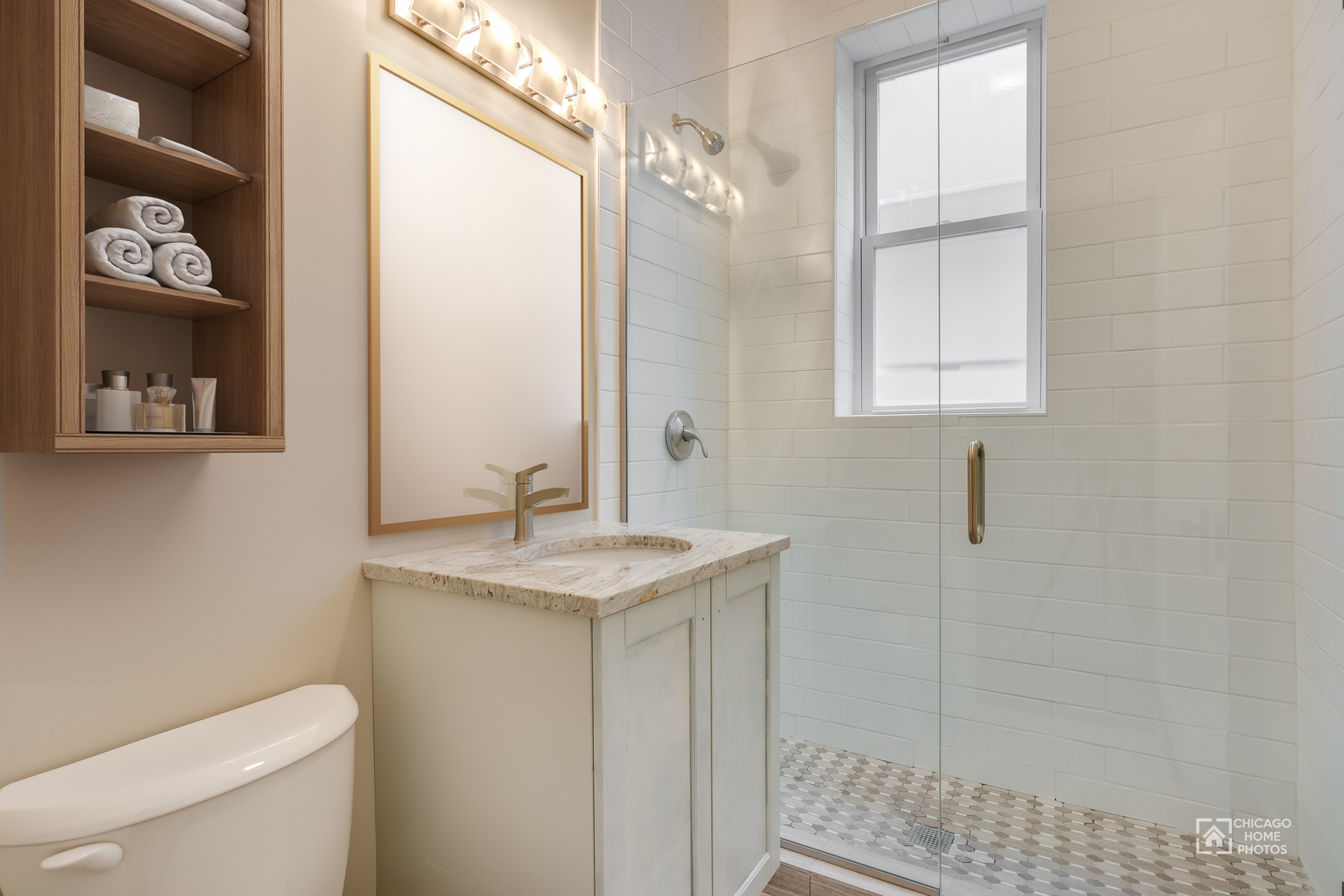 2346 W THOMAS Street Unit: 2F