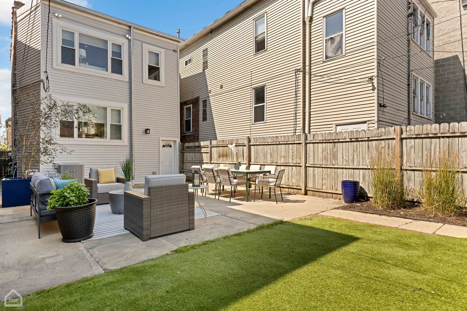 2144 W Huron Street